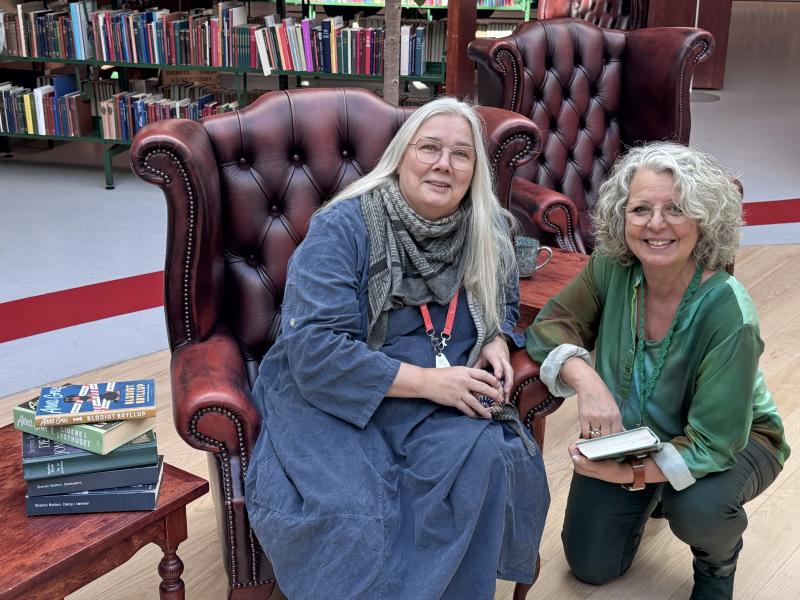 Pernille og Lone på Hjørring Bibliotek