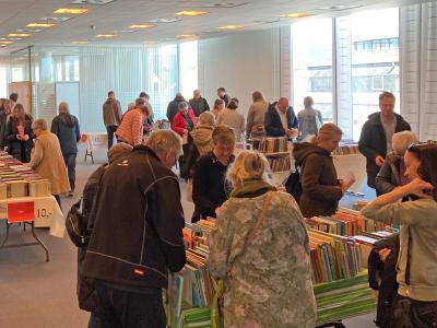 Billede fra bogsalg 2024