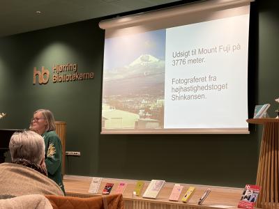 Billede fra salen på Hjørring Bibliotek