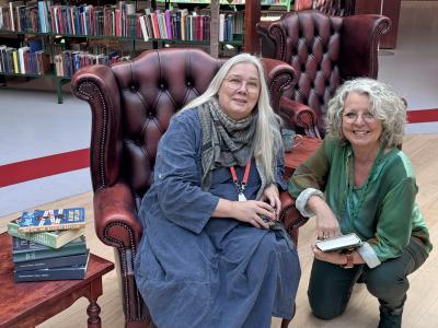 Pernille og Lone på Hjørring Bibliotek